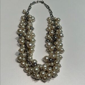 Elegant Silver and Pearl Necklace